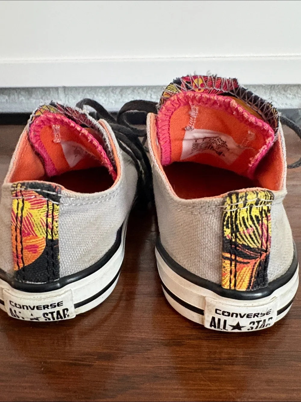 CONVERSE Chuck Taylor All Star Double Tongue Size 8 Grey Hawaiian Print
